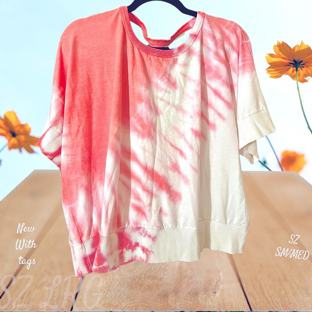 NWT MYSTEREE BRAND UNIQUE TOP, open v-neck front with twist at bottom center, - Picture 8 of 15